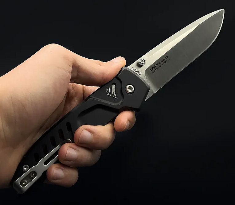 ER_MF1-EVO-D-Black-SATIN_03.jpg